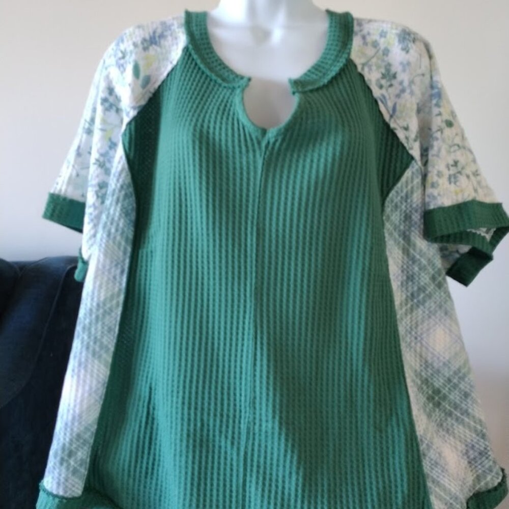 Cato Green Waffle Knit Tunic with Floral Accent